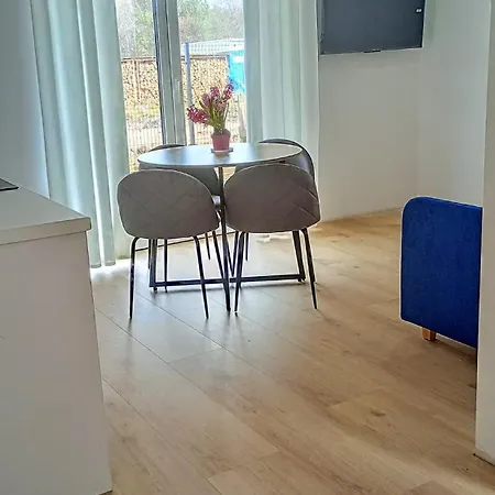 Slow Lägenhet